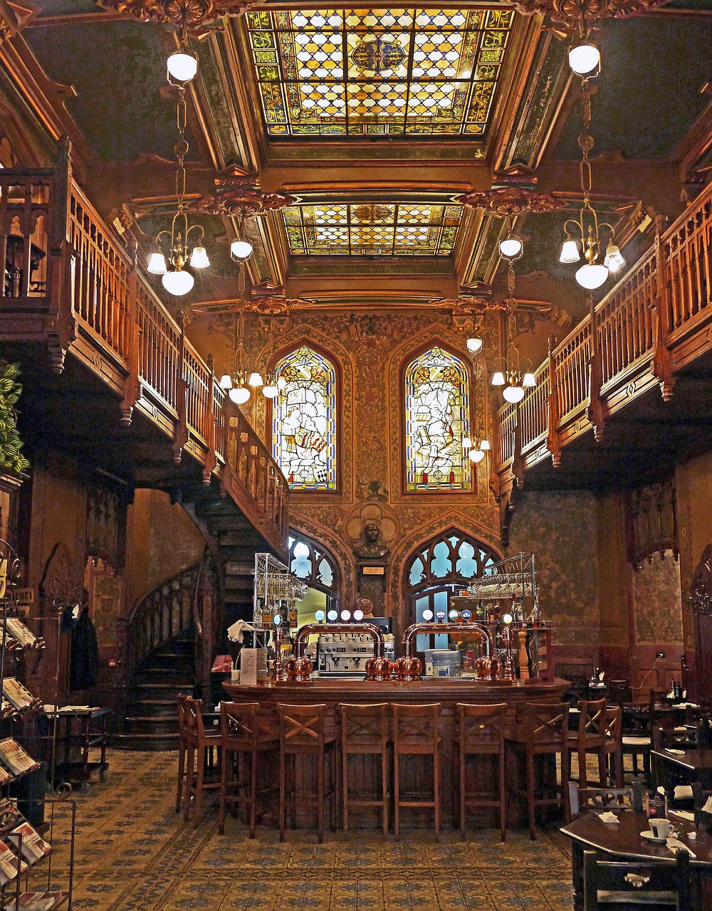 电影和平饭店,历史、戏剧与人性的交响乐章探索