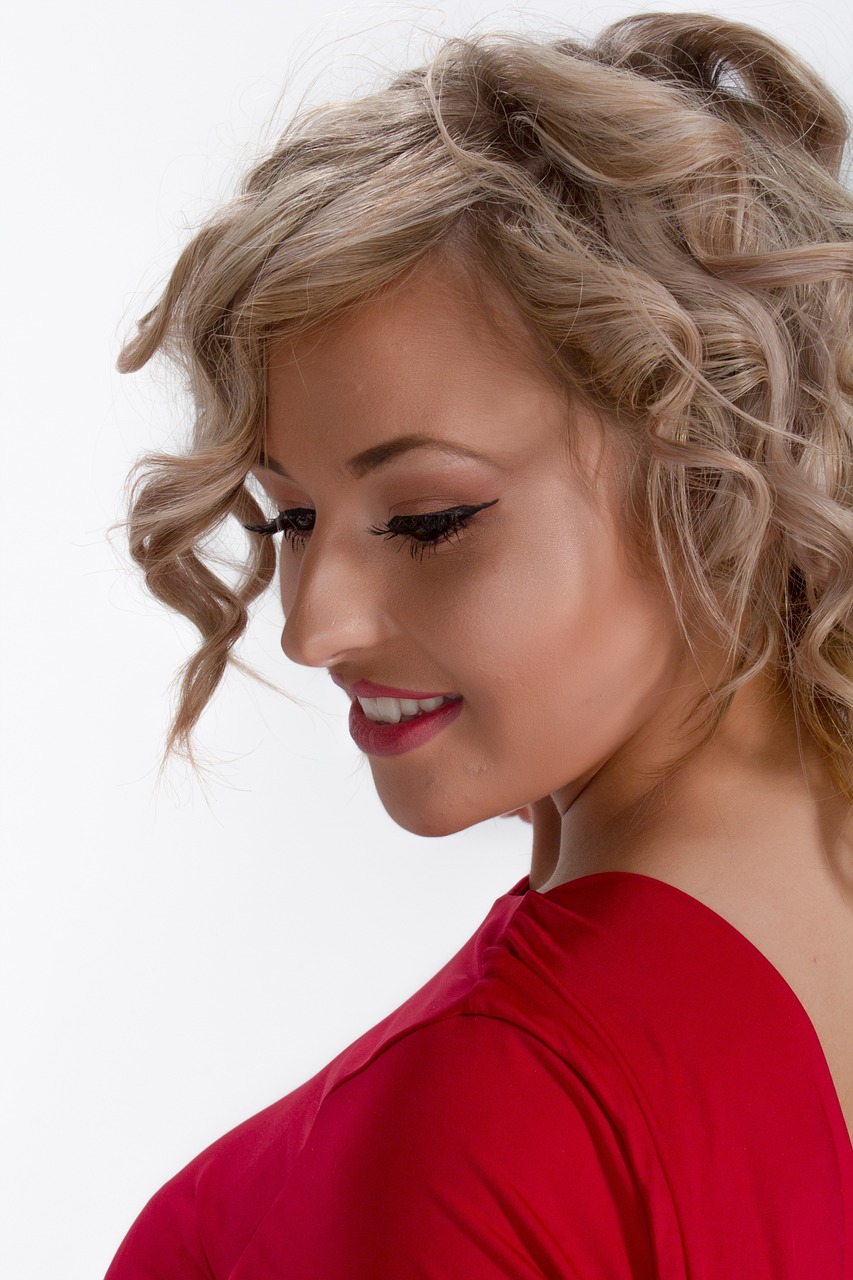 最新时尚短发造型图集,潮流灵感的源泉