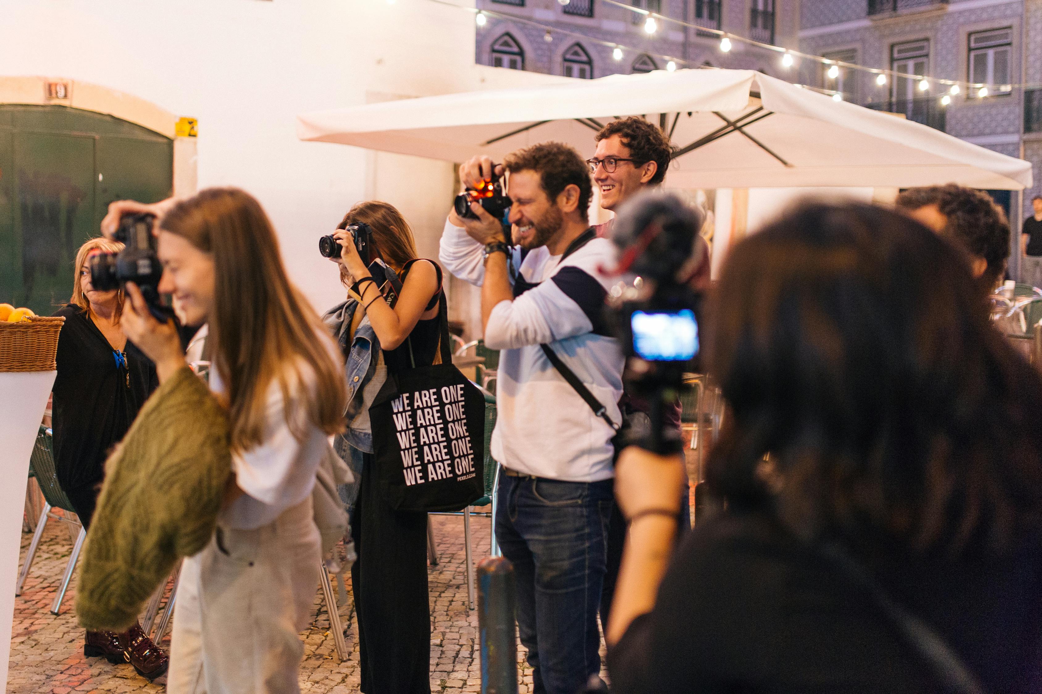 明星走光照片引发的涉黄问题深度探讨