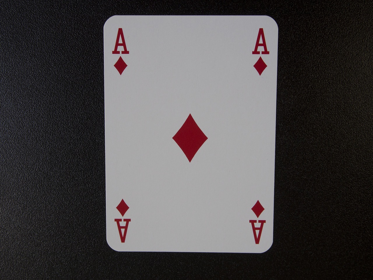 2024新澳门正版免费挂牌灯牌-爽快的772.788