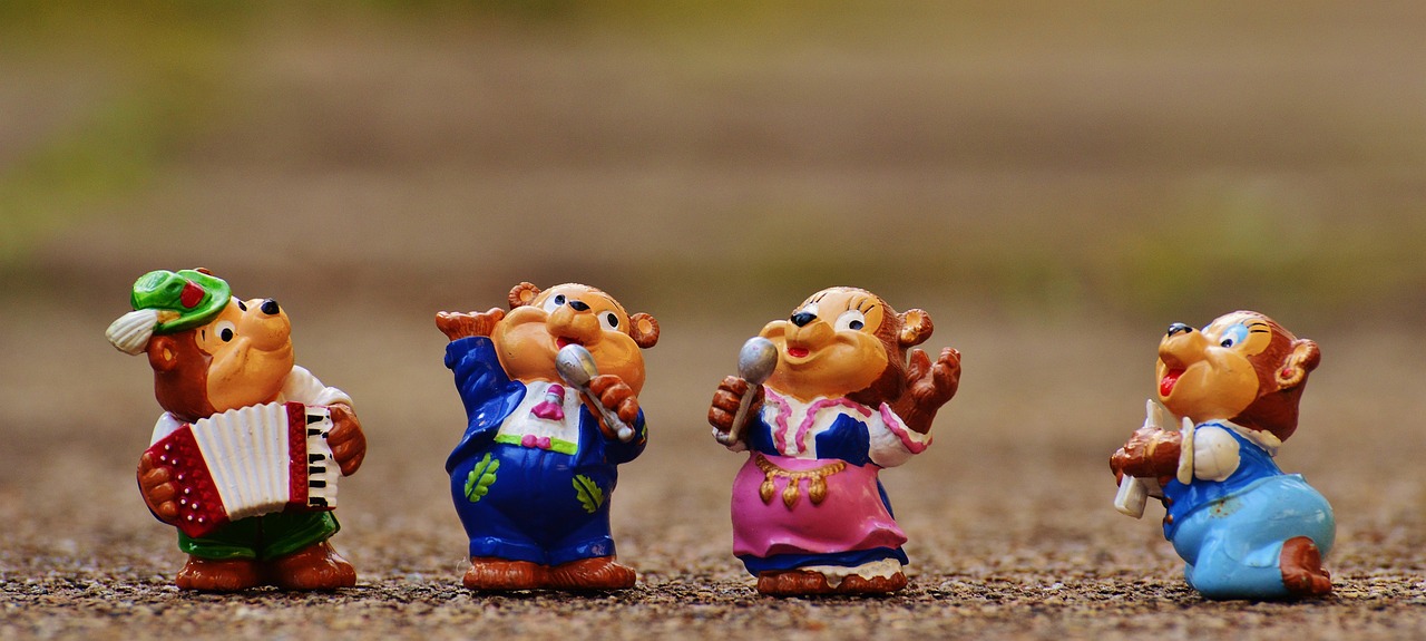 澳门正版资料大全资料生肖卡-披星戴月944.732