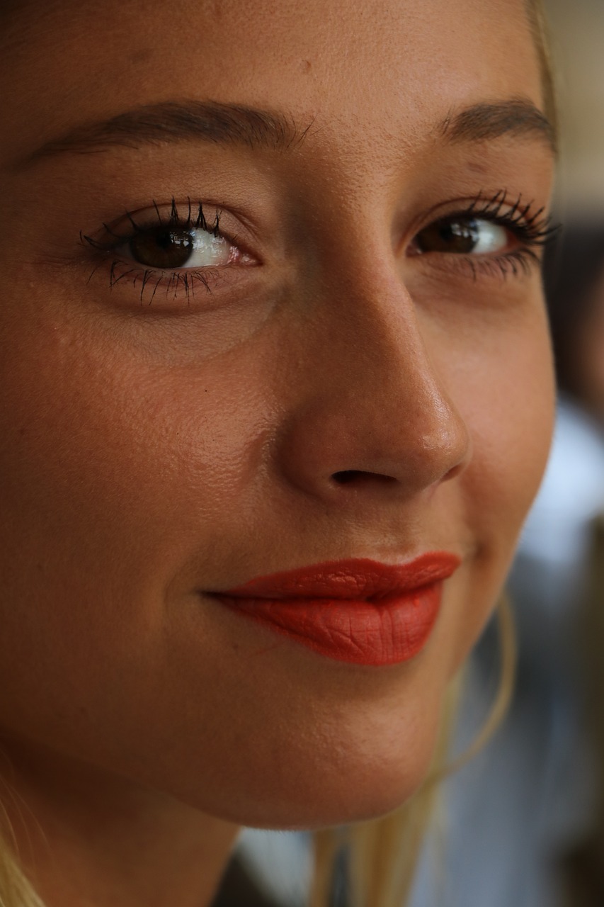 樱桃女演员,演艺界的甜美交融之旅