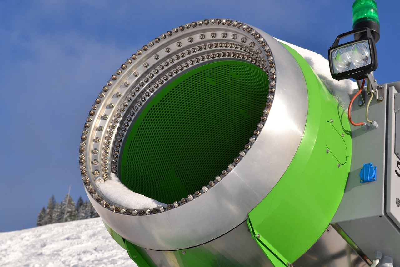 造雪机价格及其影响因素探讨,全面了解造雪机价格及相关因素解析