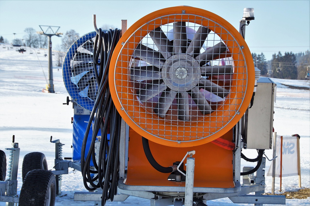 造雪机价格及其影响因素探讨,全面了解造雪机价格及相关因素解析