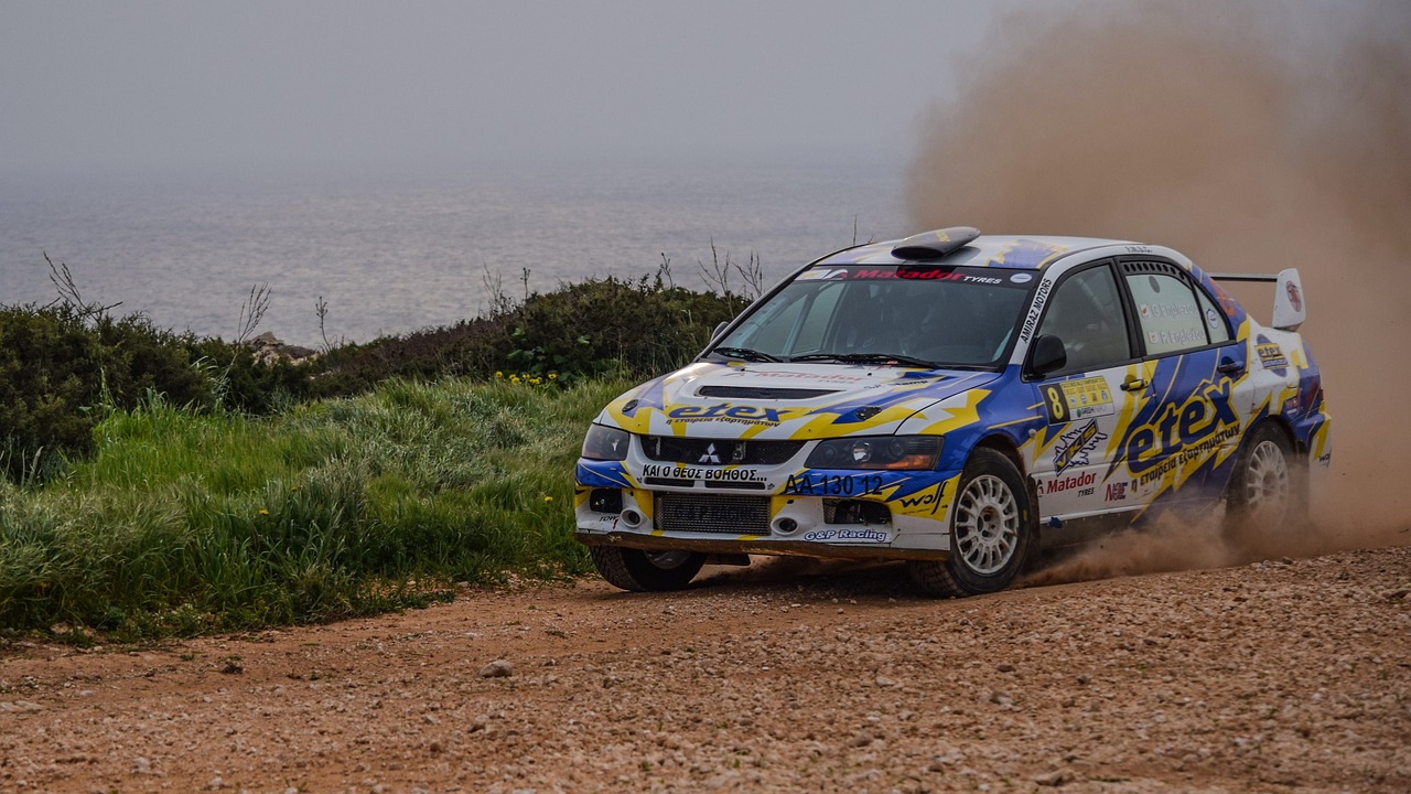 全地形车比赛,挑战极限,展现风采竞技场