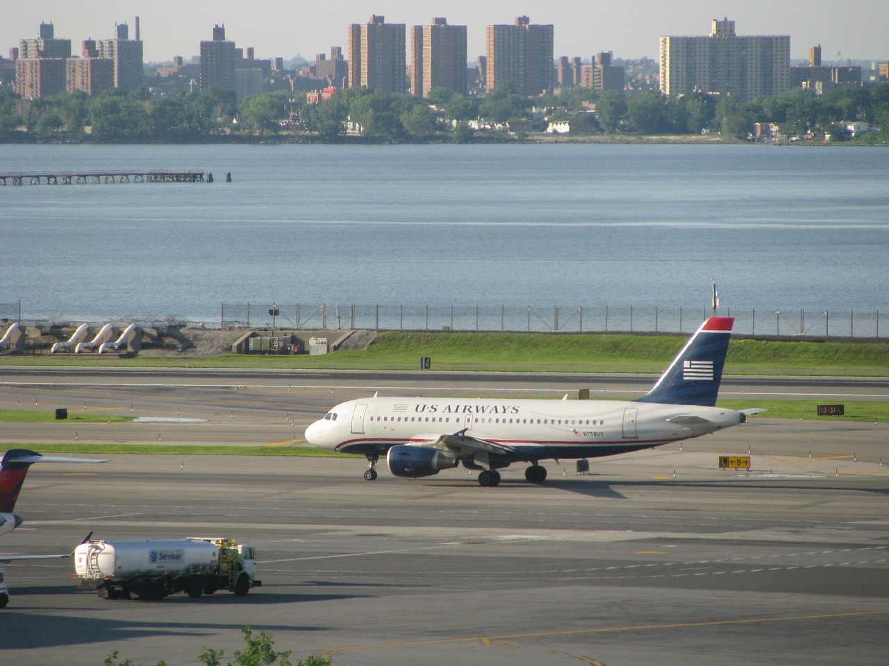 中油华东上市,开启全新里程碑时刻!