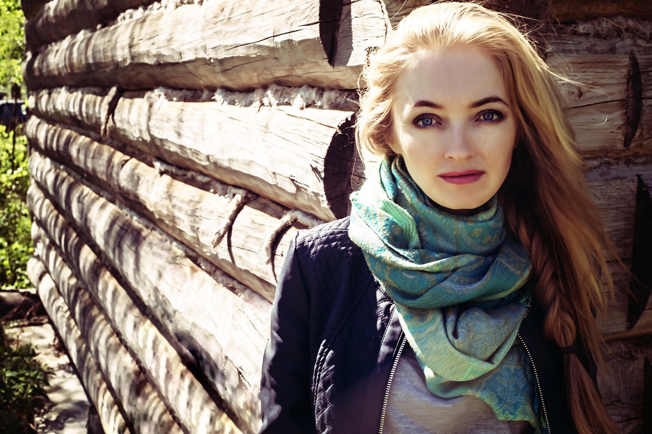 春日暖阳演员阵容及角色深度解析