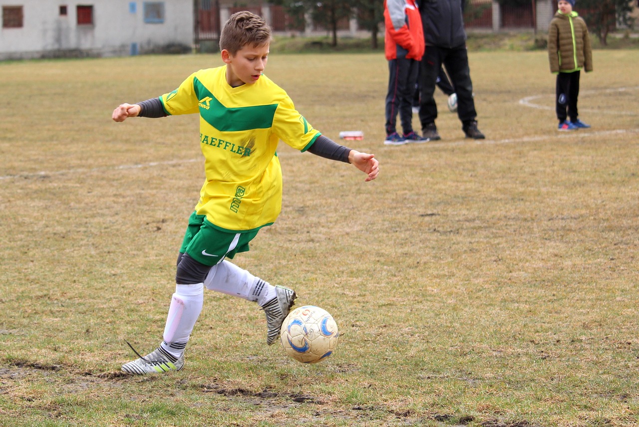 足球比赛罢赛现象,背后的原因及其影响分析