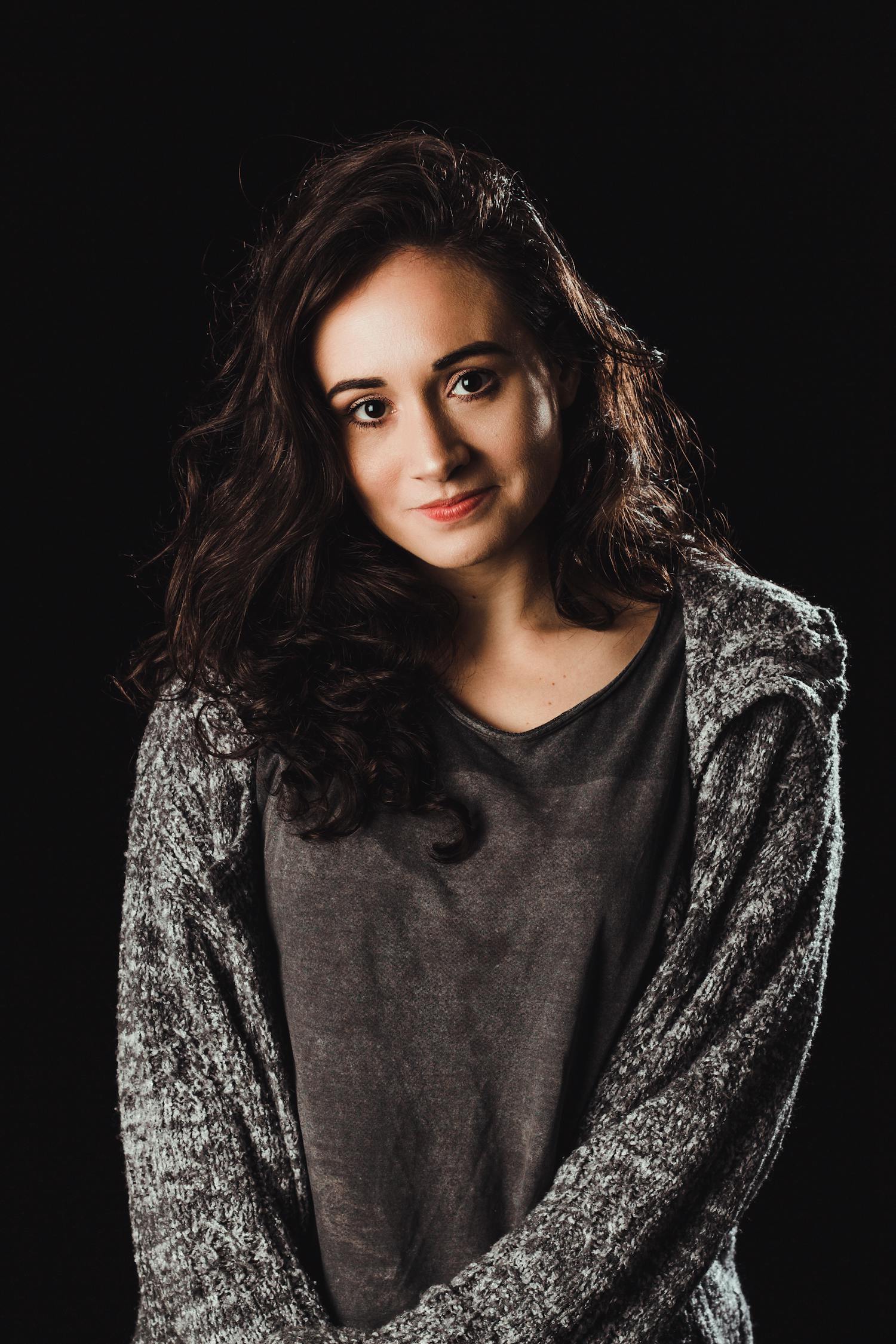 女演员王笛,荧屏璀璨之星闪耀光芒