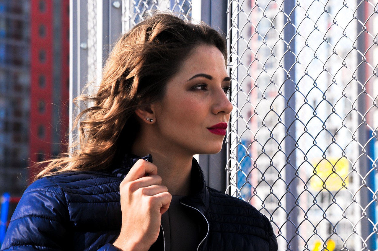 吴越男演员风采,图片展现魅力与才华