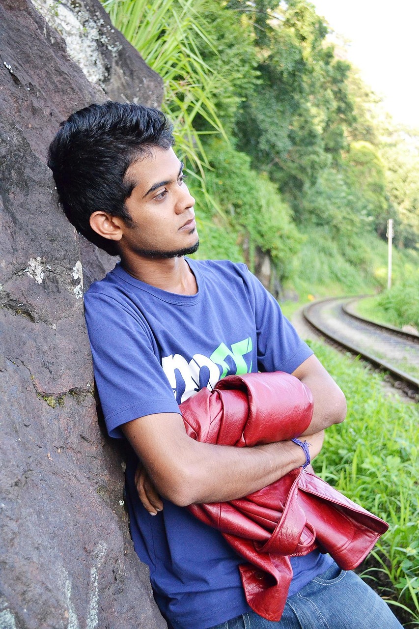 吴越男演员风采,图片展现魅力与才华