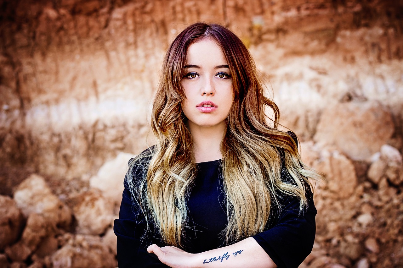 娱乐圈背后的故事与争议,小三女明星的复杂世界