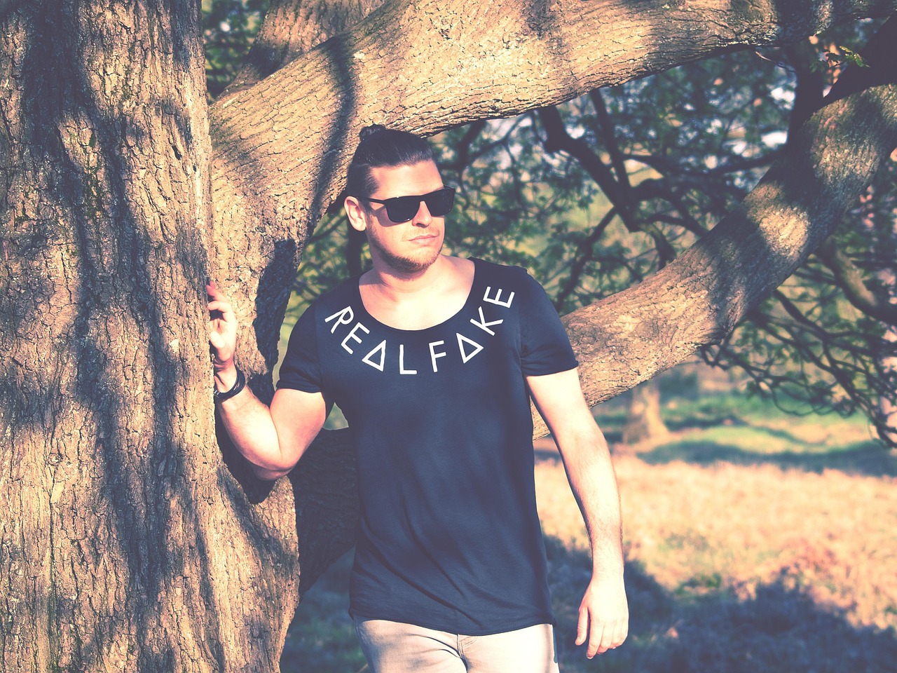 男生时尚发色探索,新潮与个性的完美交融