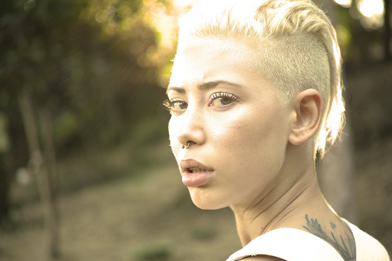 最新短发造型大揭秘,时尚潮流的新宠