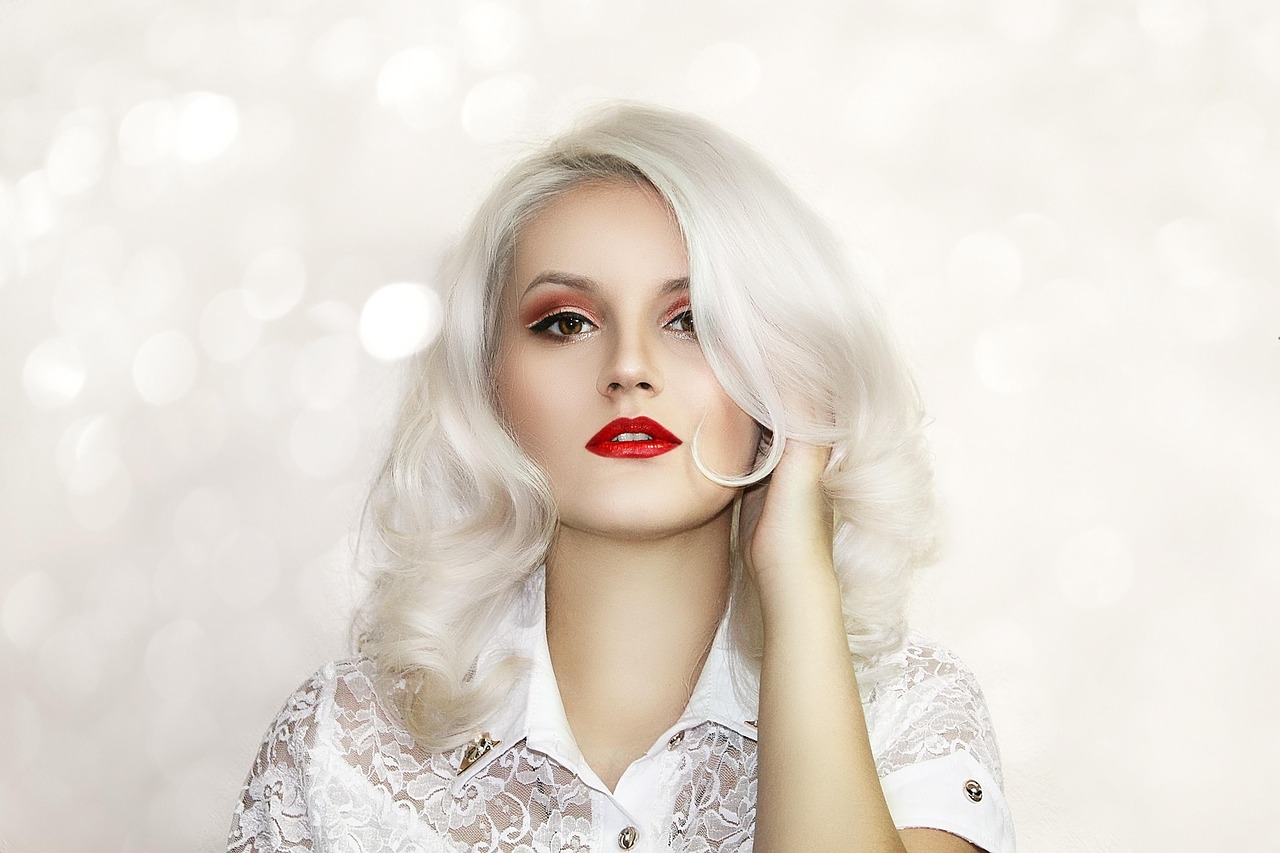 探索时尚魅力之旅,2017流行长发色彩趋势揭秘