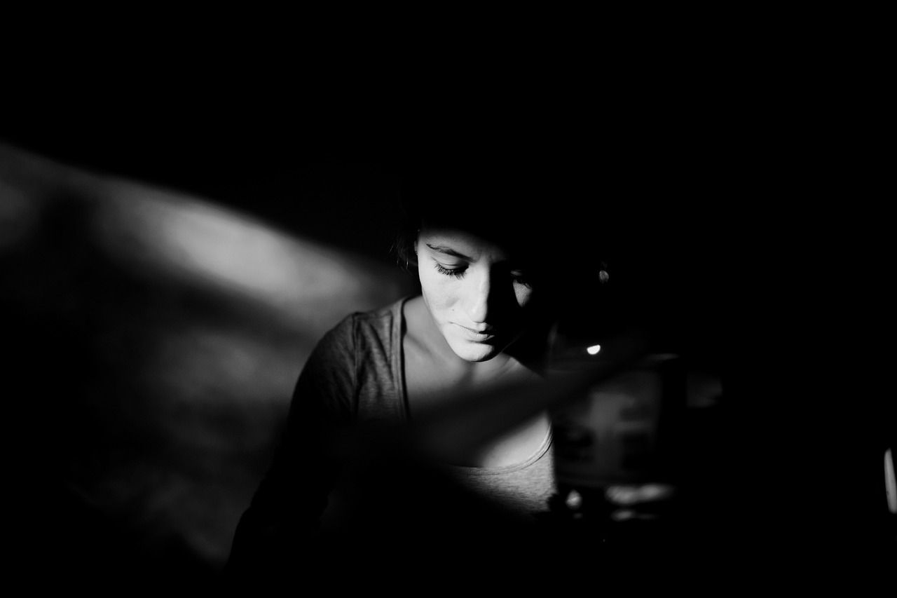 丧动漫,情感宣泄的艺术之窗