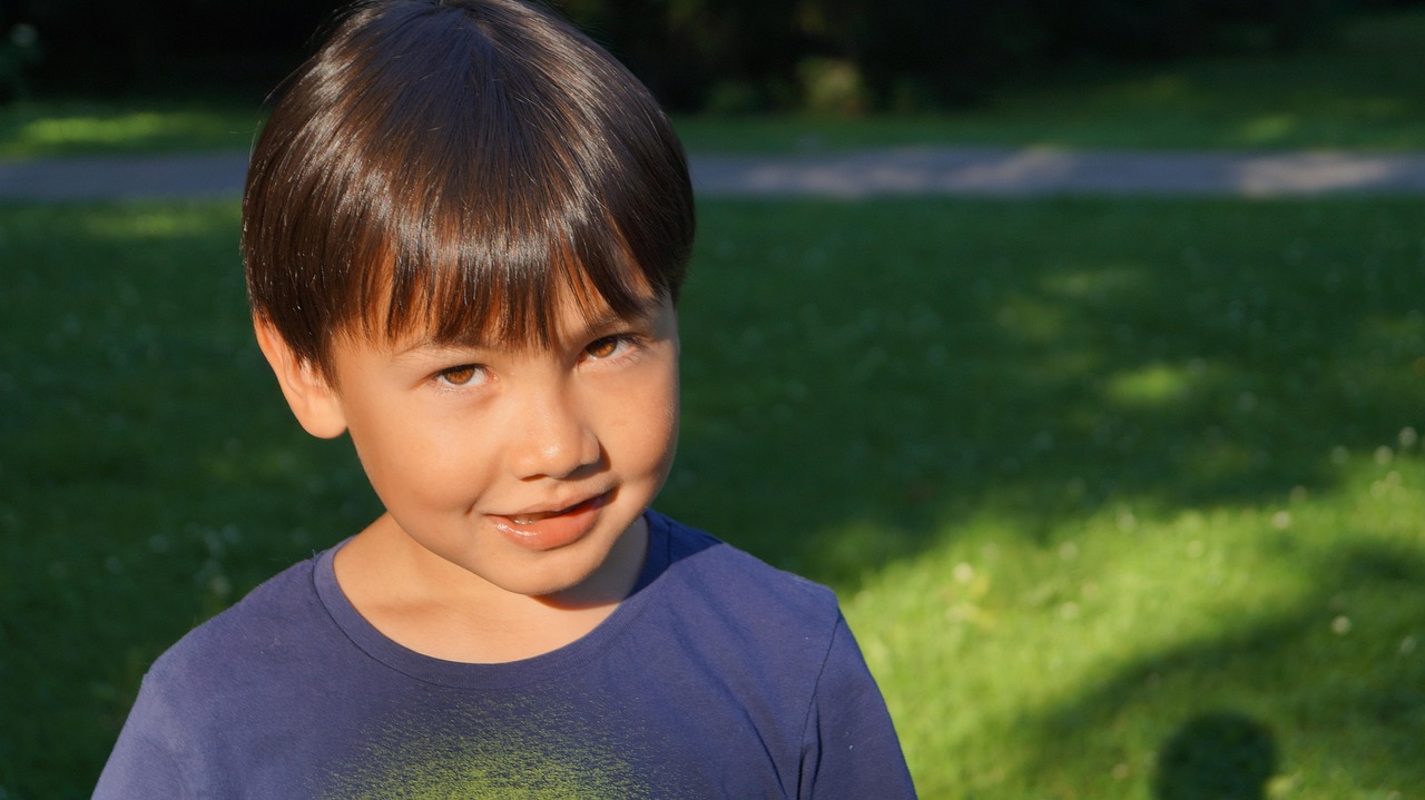 脸长的明星男,独特魅力的展现