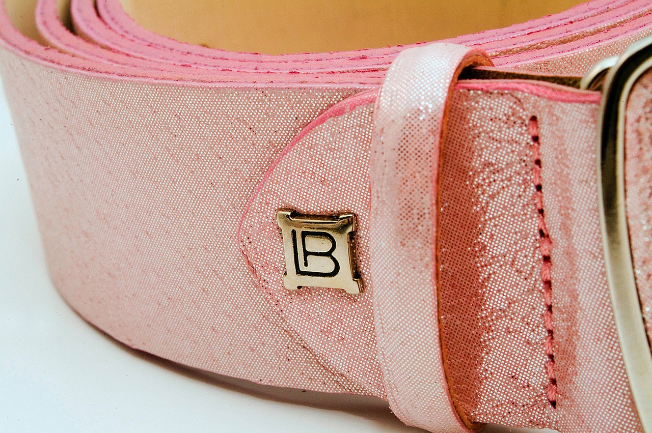 宝格丽围巾,时尚魅力与价格的完美结合,图片及价格一览