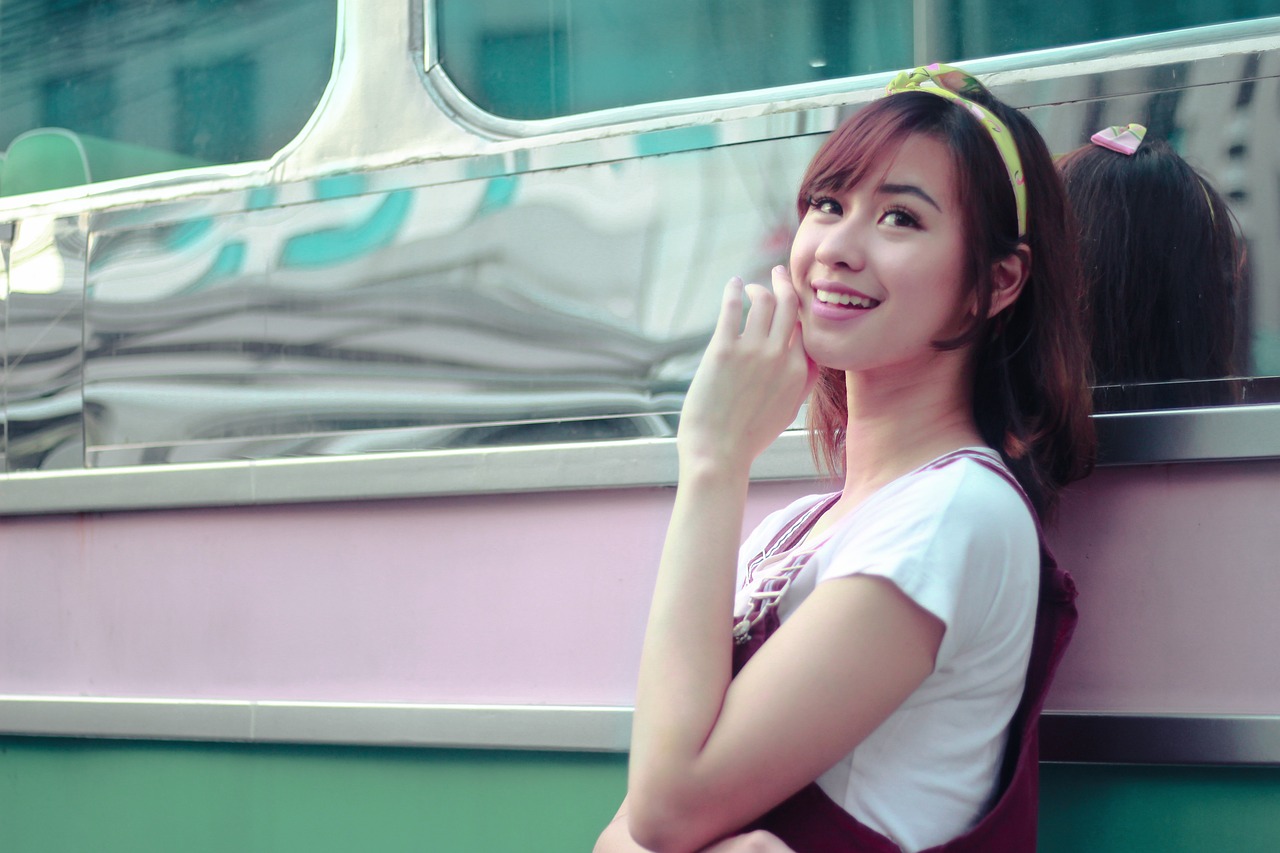 上海女老演员,演艺界的璀璨之星