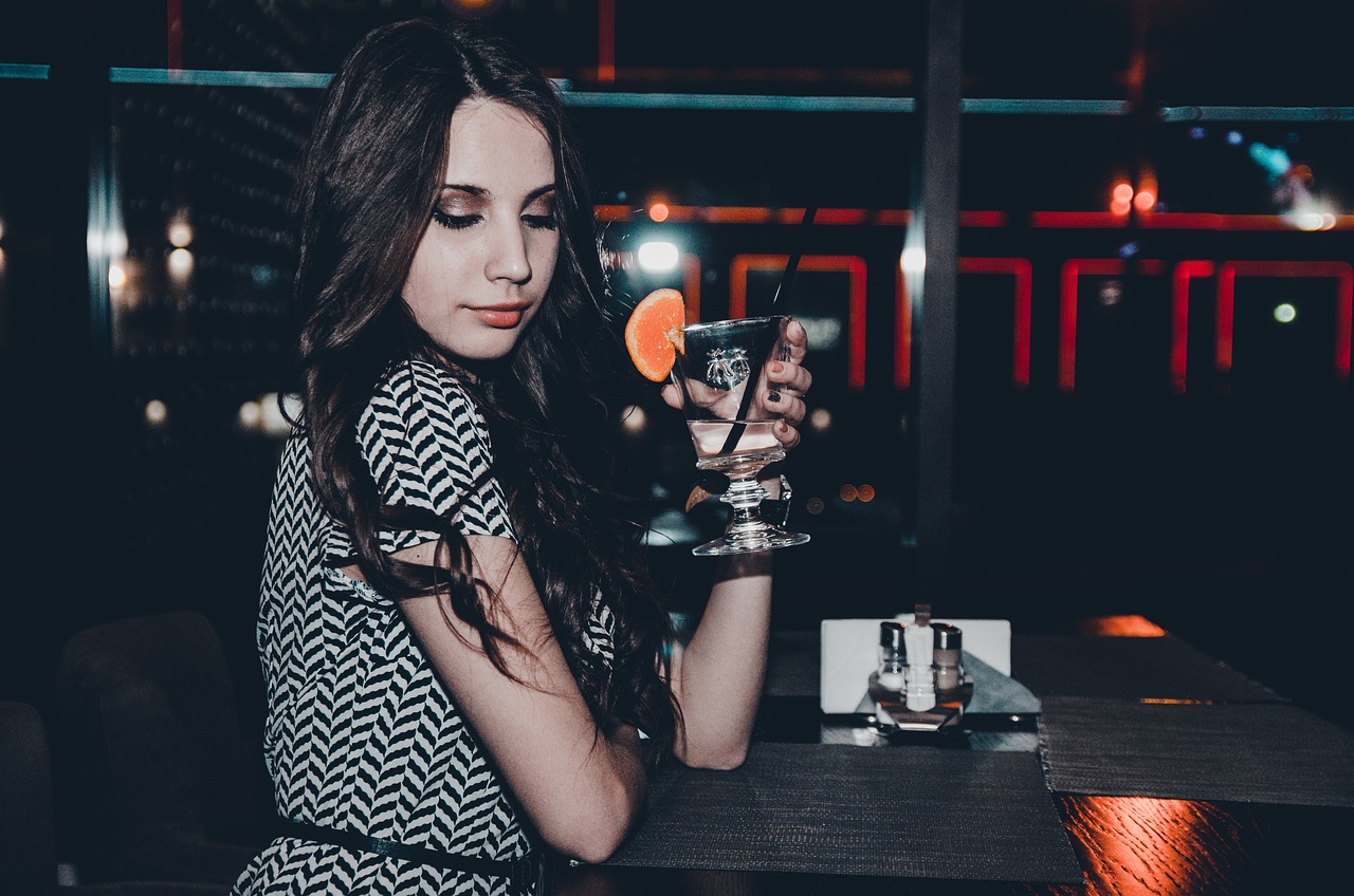 香港女明星的魅力与故事,照片中的风采展现