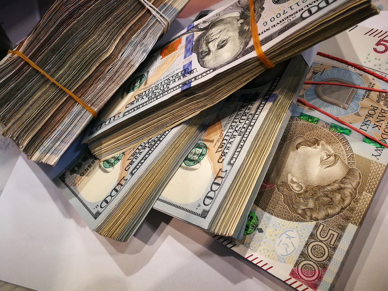 最新福布斯富豪榜揭示全球财富格局的新变化