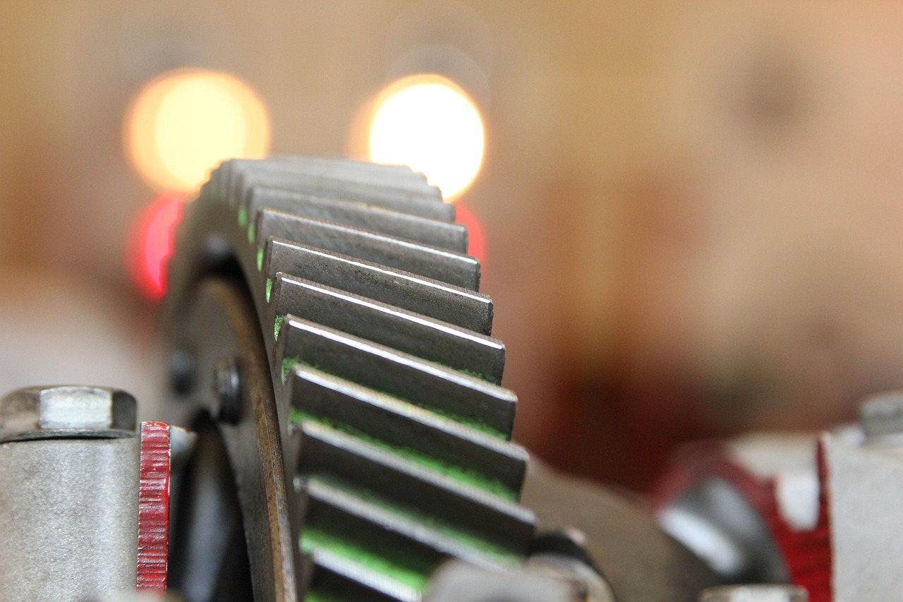 中潜股份持续创新引领行业变革的最新动态。