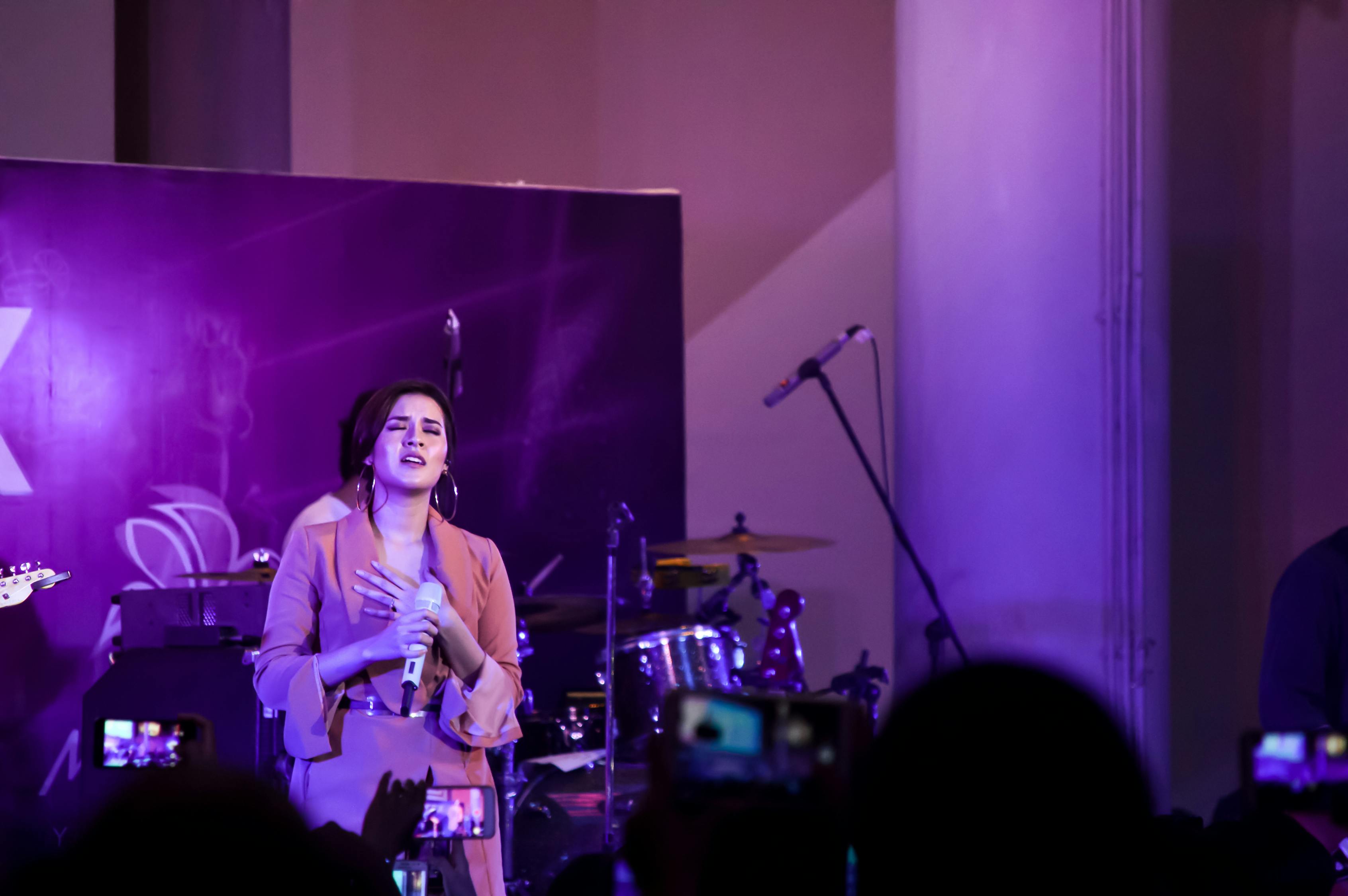 最新流行舞蹈风潮,展现个性风采,引领舞蹈潮流