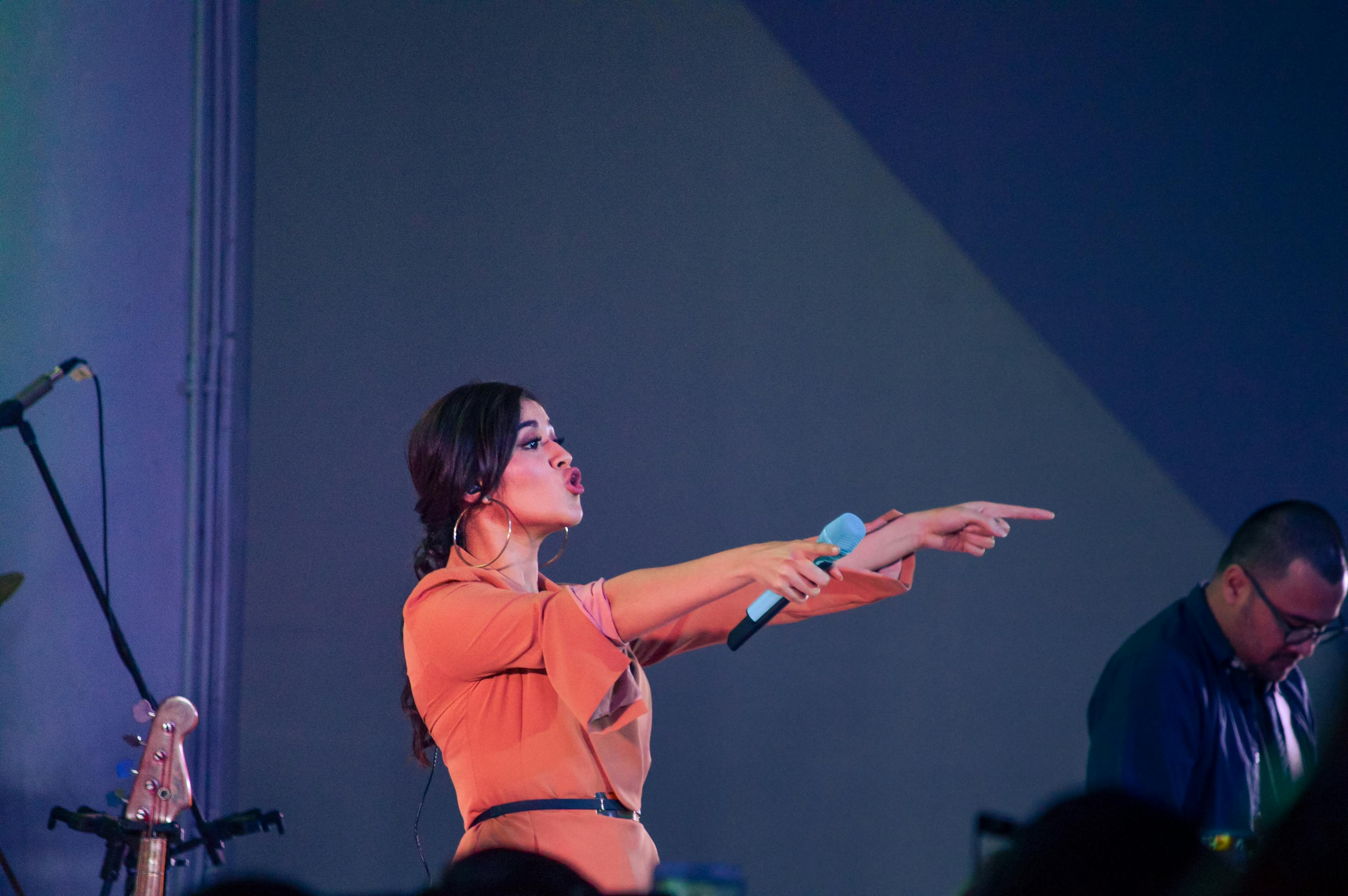 最新流行舞蹈风潮,展现个性风采,引领舞蹈潮流