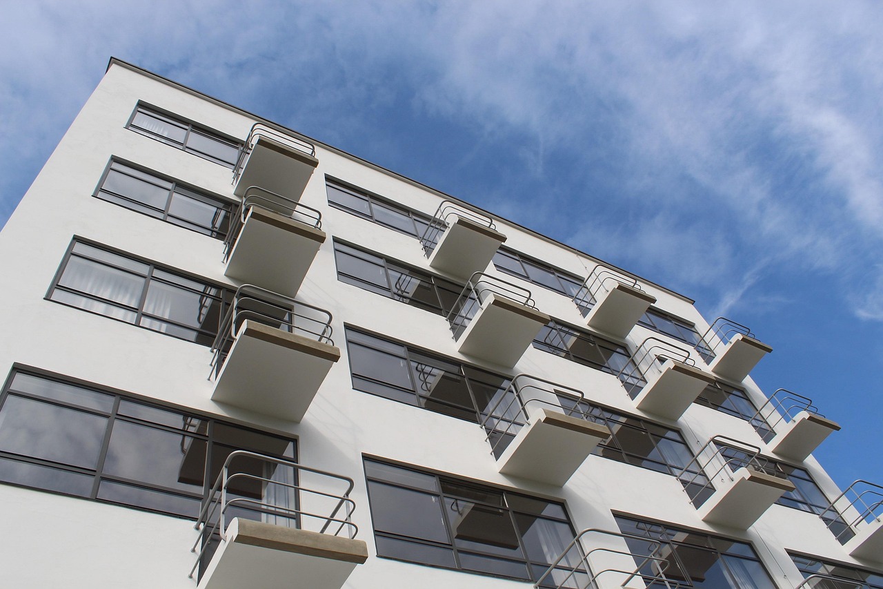 万科集团上市之路,历程回顾、影响分析与未来展望