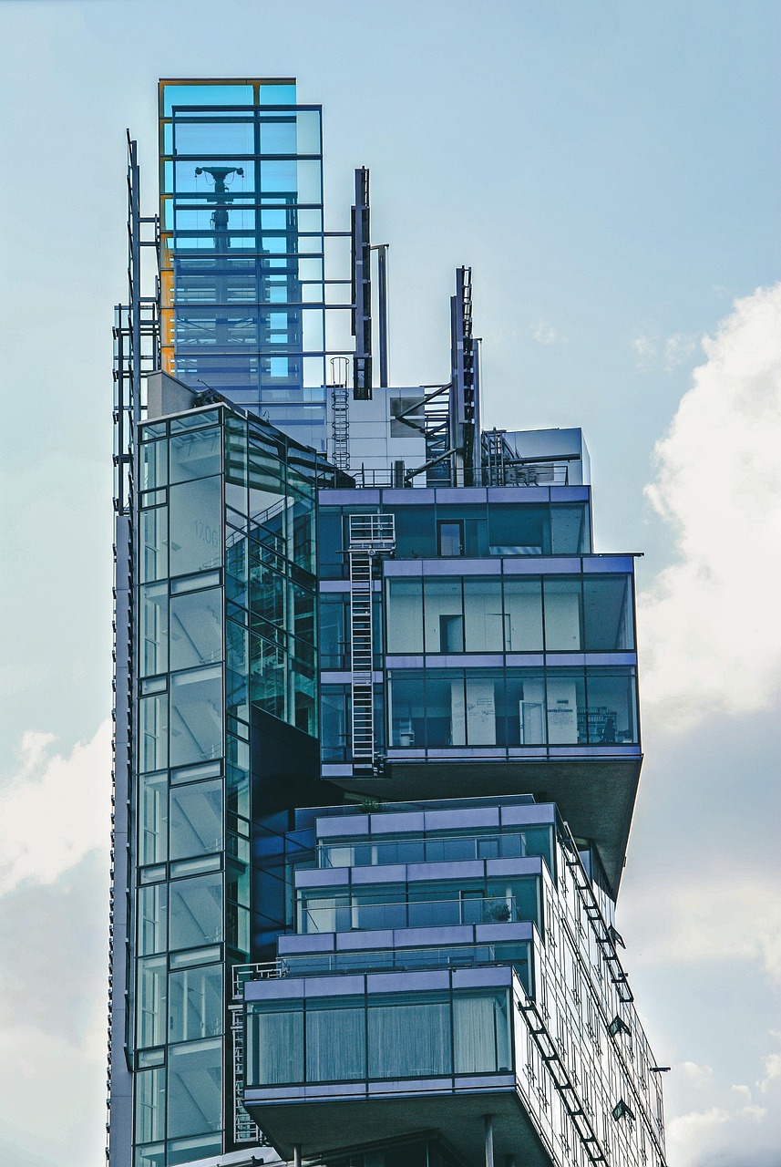 王国塔建设进展,瞩目里程碑与未来展望揭秘