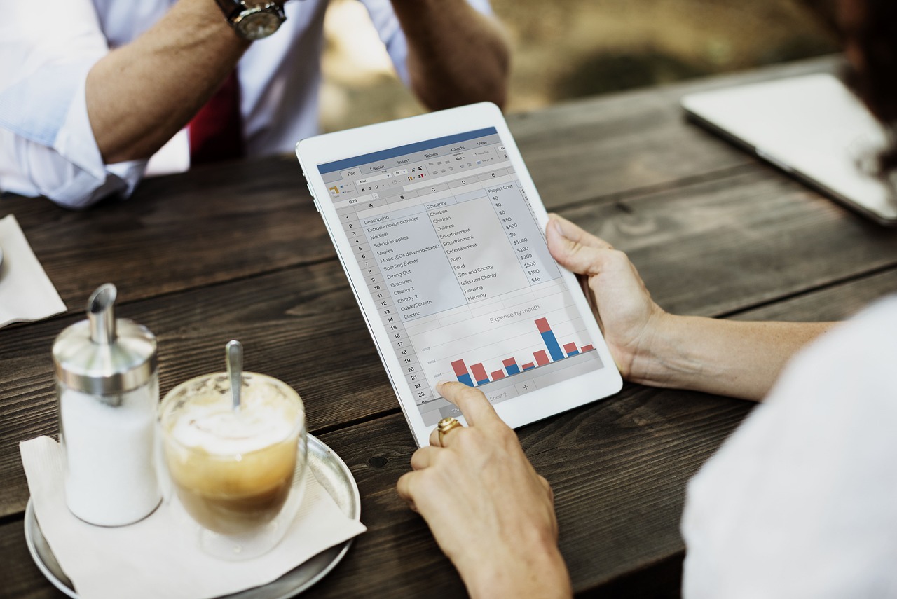 最新三胎计划生育政策解读与探讨