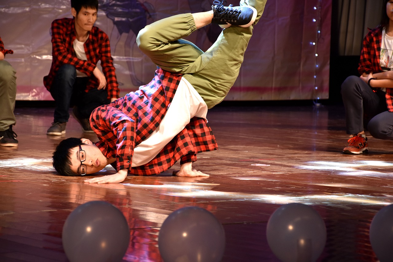 暴雨梨花演员表揭秘,角色深度解析与演员阵容大曝光