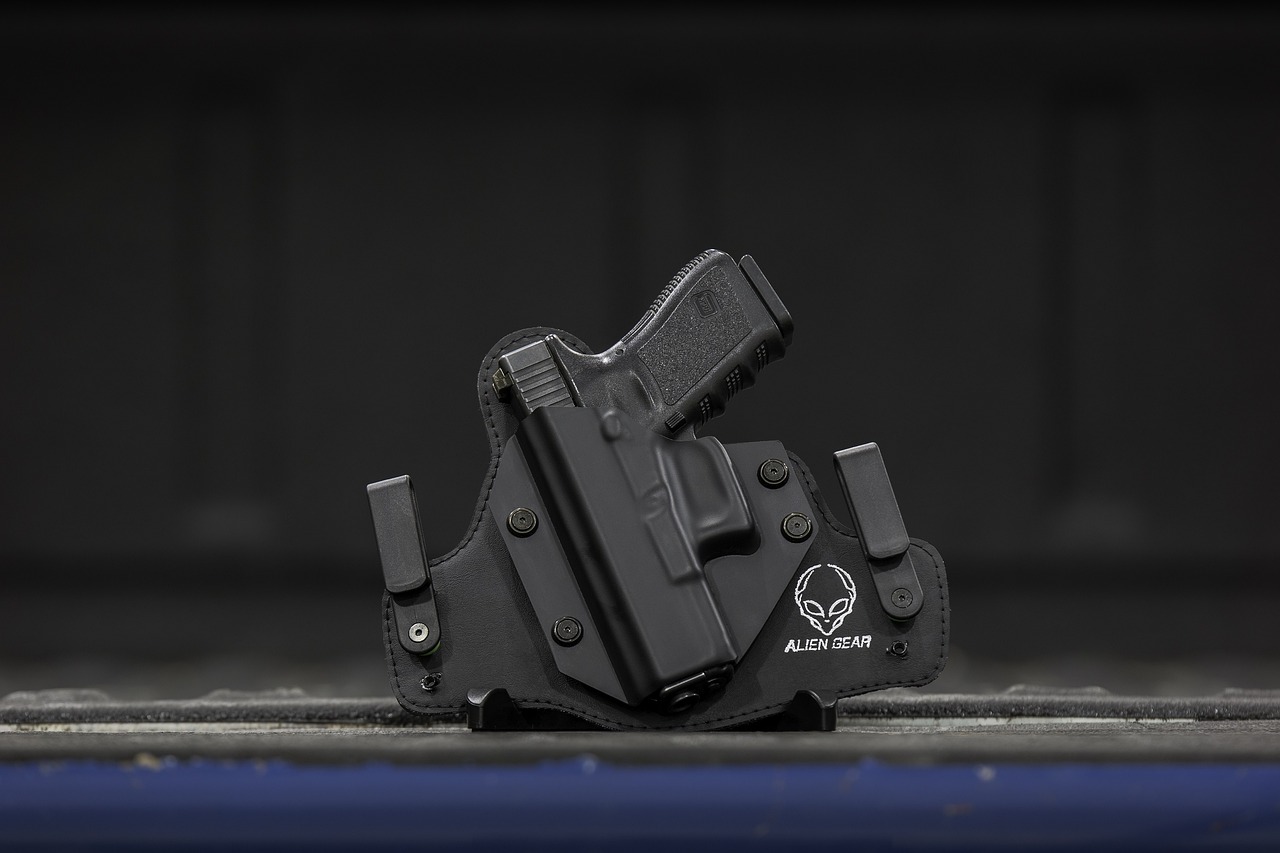 最新枪械评测,现代武器的卓越性能与特色详解