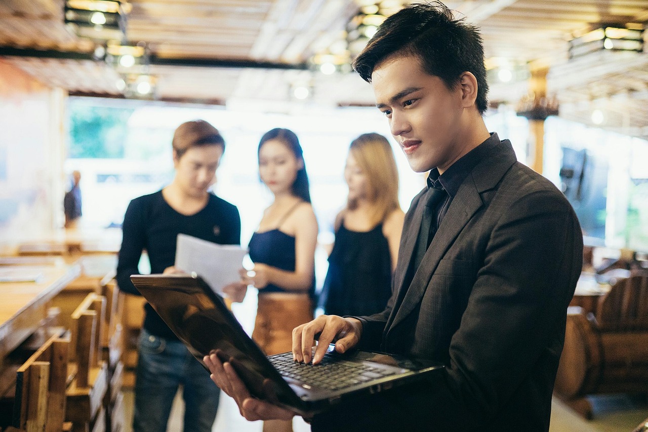 中央电视台女主持人,荧屏上的璀璨星辰