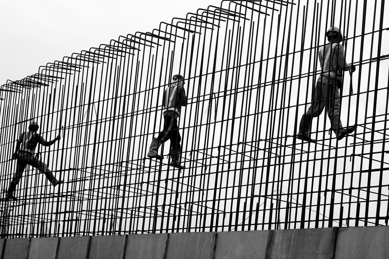 2017年最新交通规则下安全带的重要性与实施细节解析