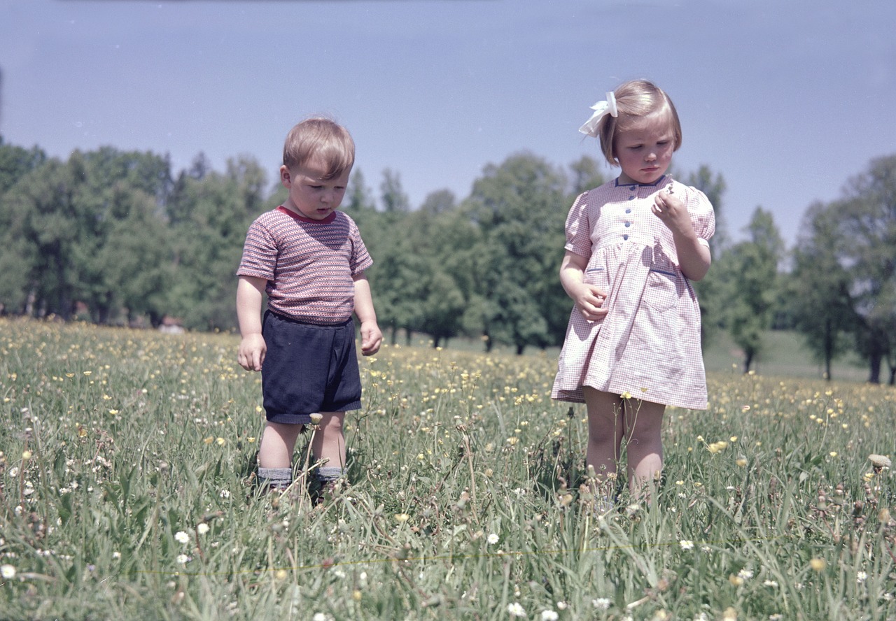 亲子动漫图片,温馨纽带连结亲子情深
