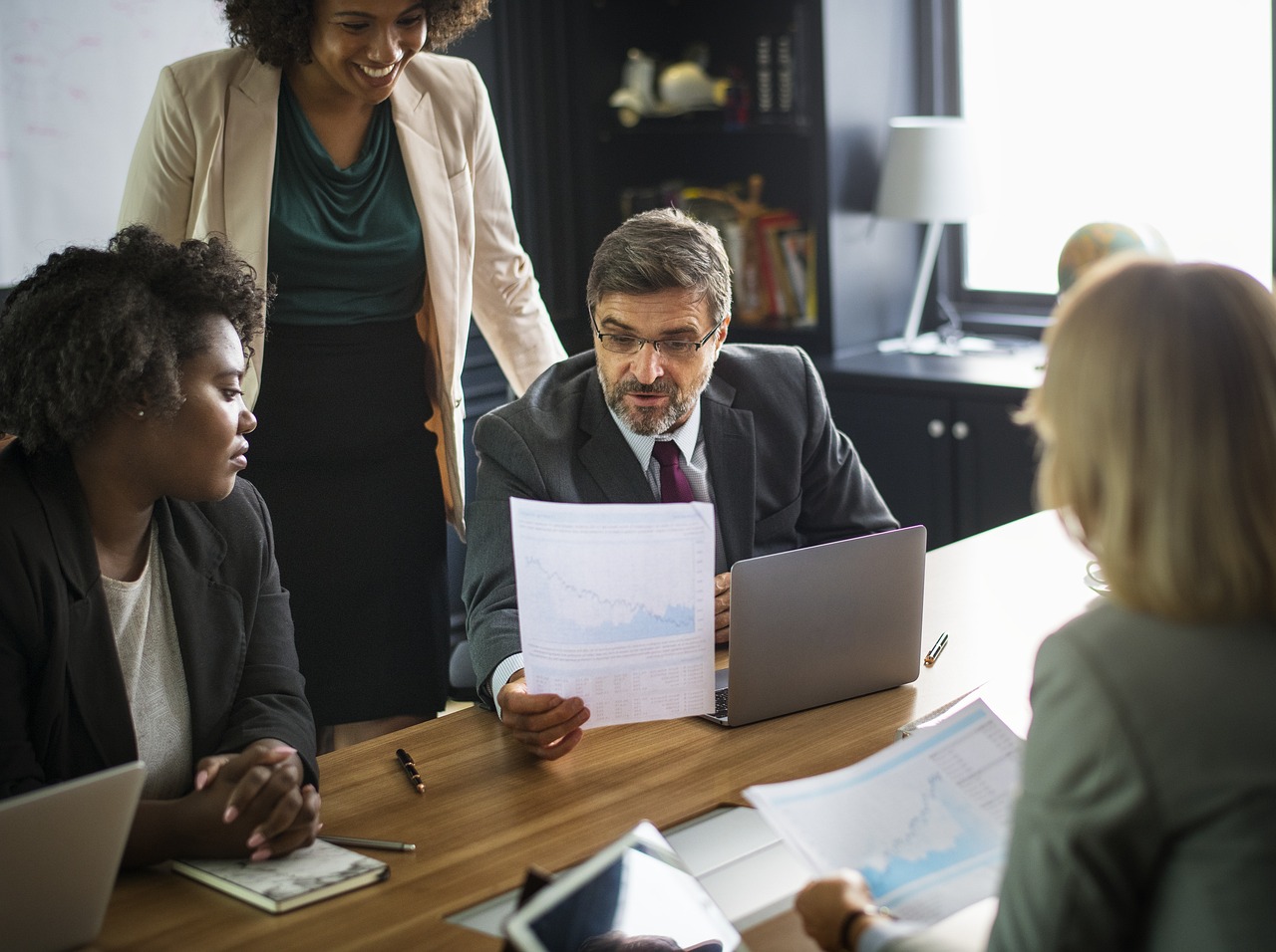 最新韩国伦理片推荐,深度剖析人性之美与复杂