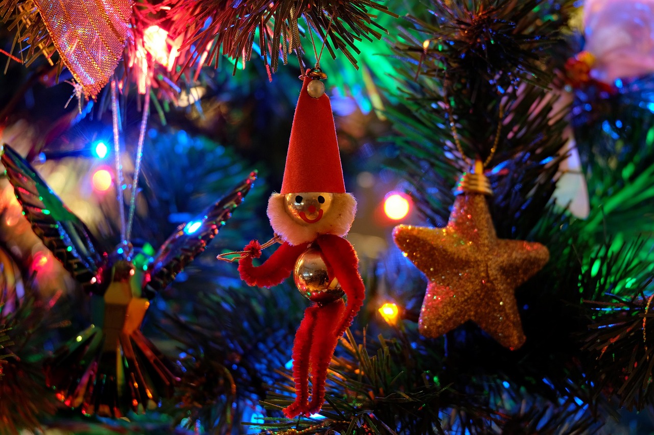 动漫中的暴露元素,多维解读文化现象