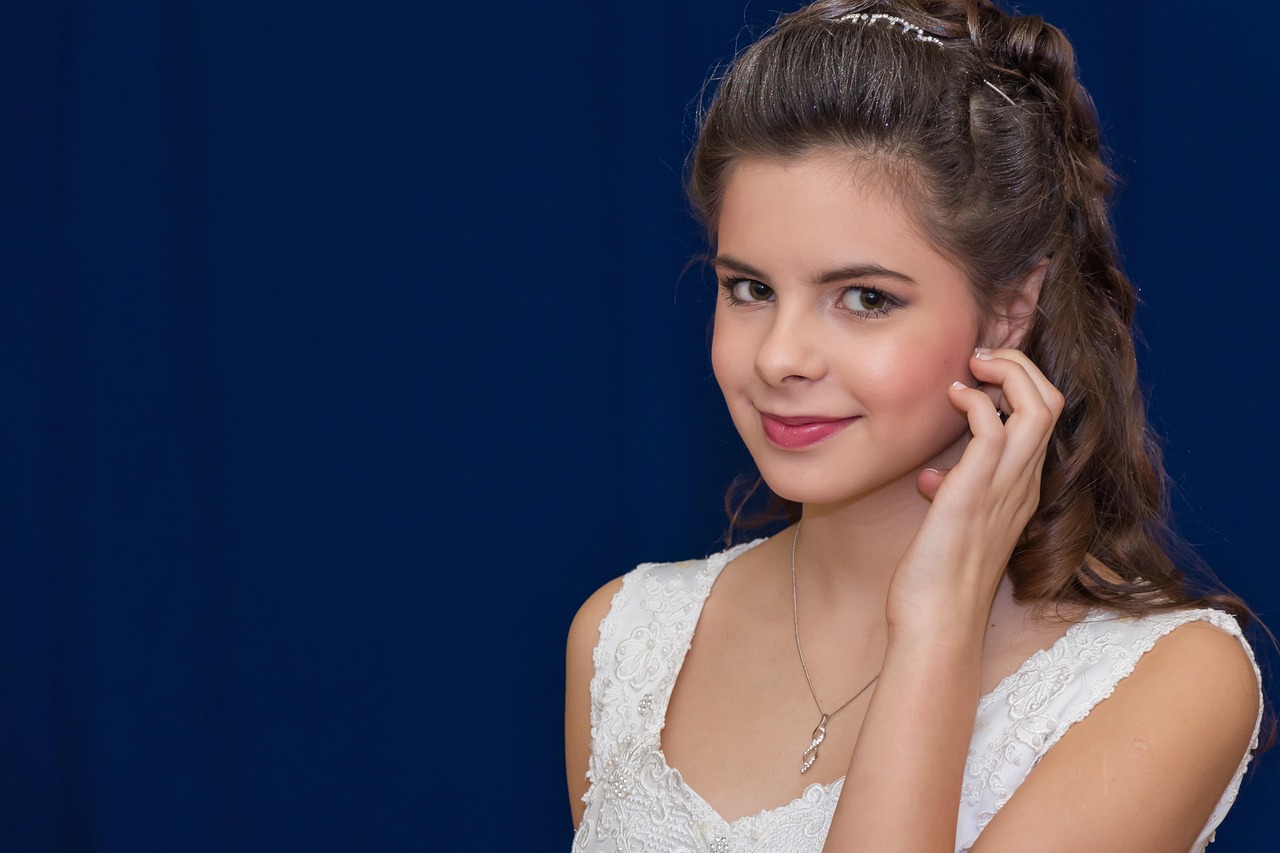 寄居少女演员表及深度角色解析