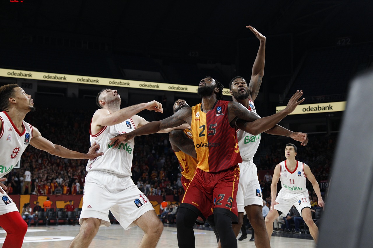 拜仁慕尼黑在欧冠比赛中的辉煌历程与荣耀时刻