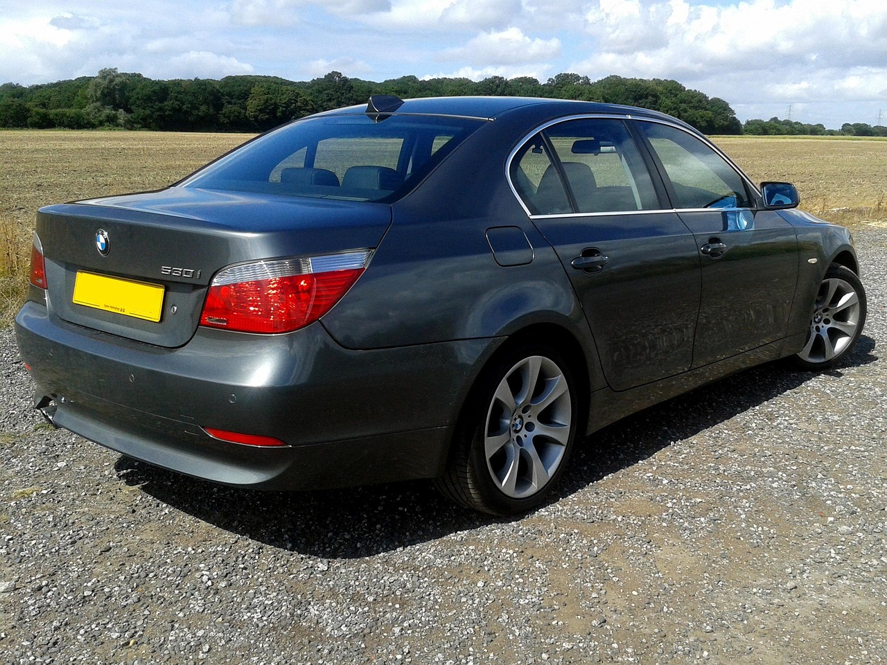 深圳汽车最新报价,掌握市场动态,选购心仪座驾