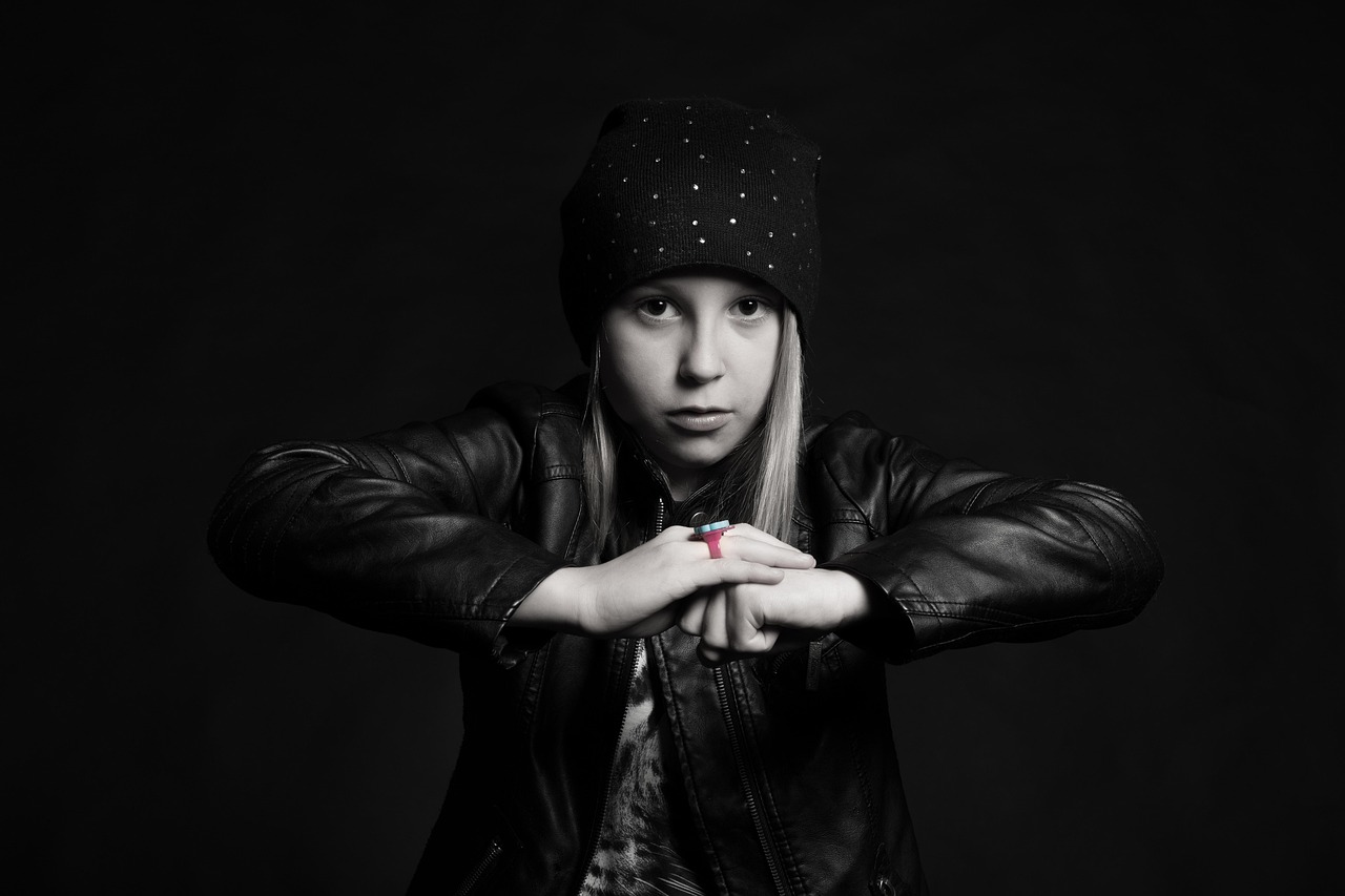 郭麒麟最新帅气照片,星光熠熠,魅力非凡的魅力少年形象展示