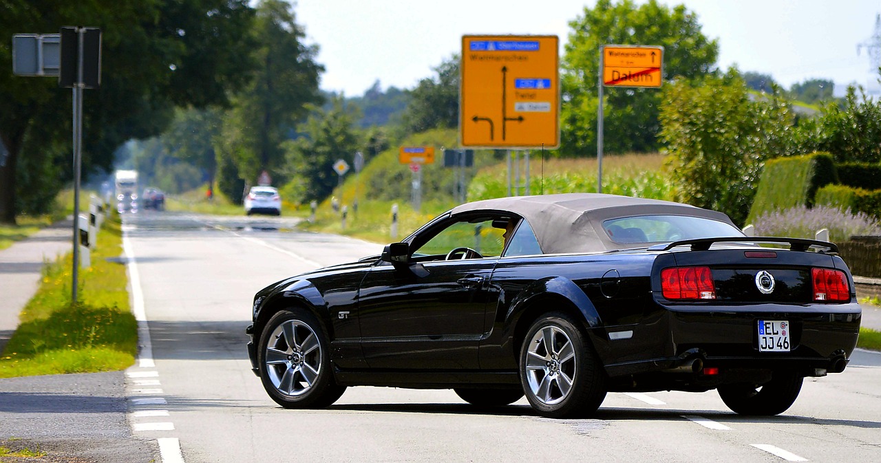 野马新款跑车,速度与激情的极致融合