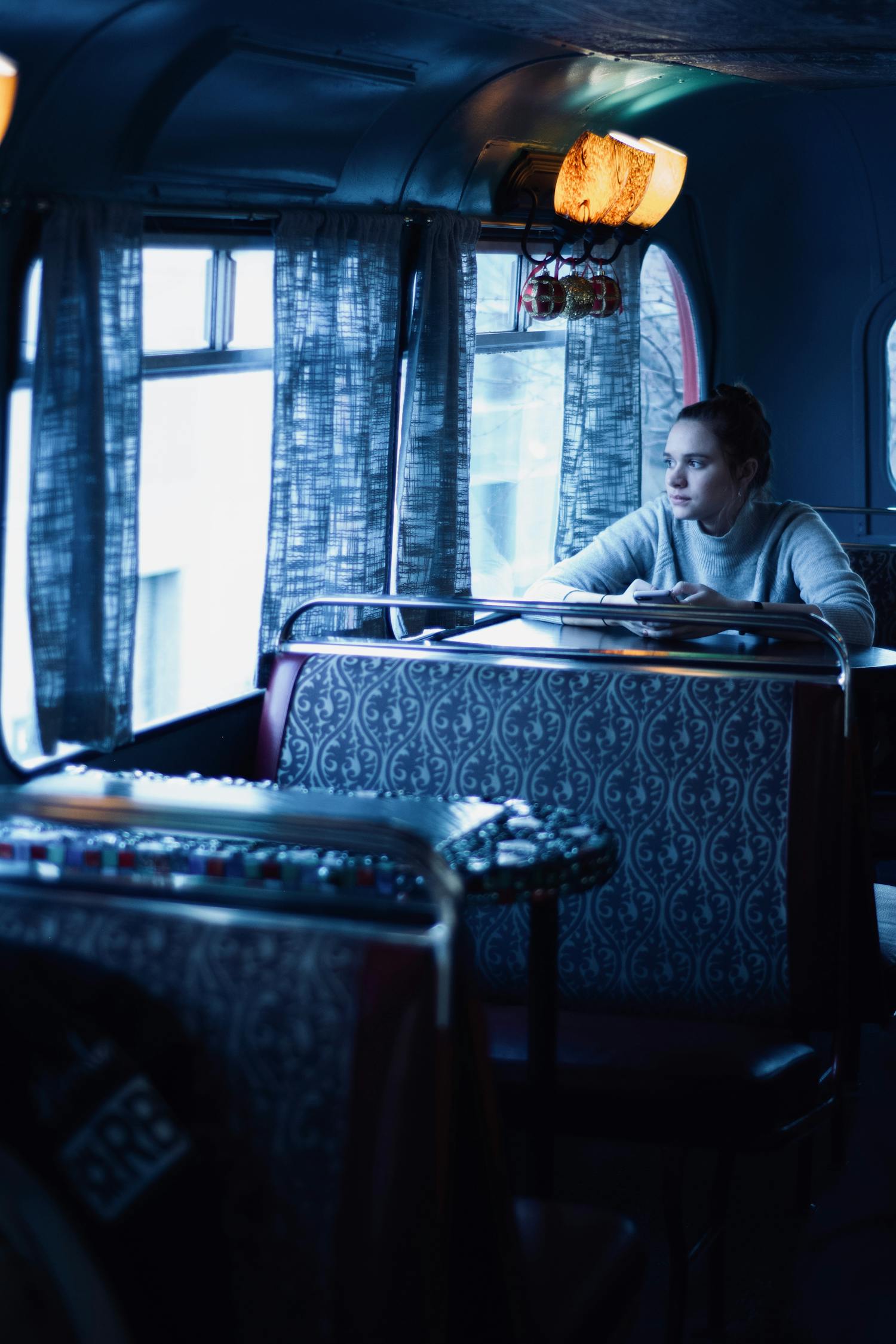 六弄咖啡馆,演员阵容与咖啡文化的温馨感人之旅