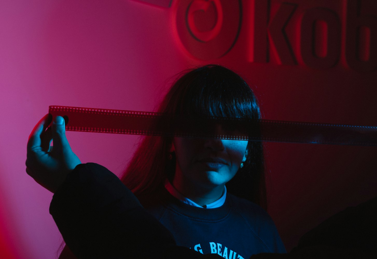 拿开你的手,电影中的情感与冲突探微